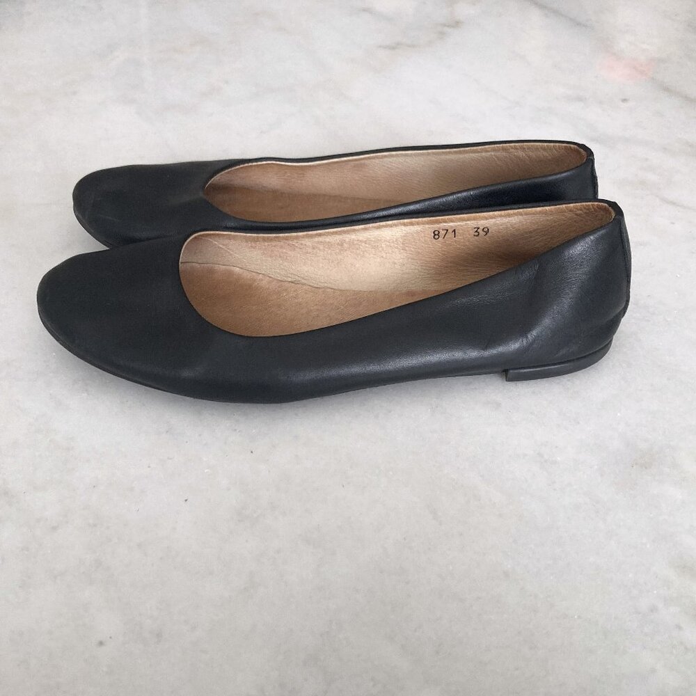 Classic Black Leather Women's Ballet Flats